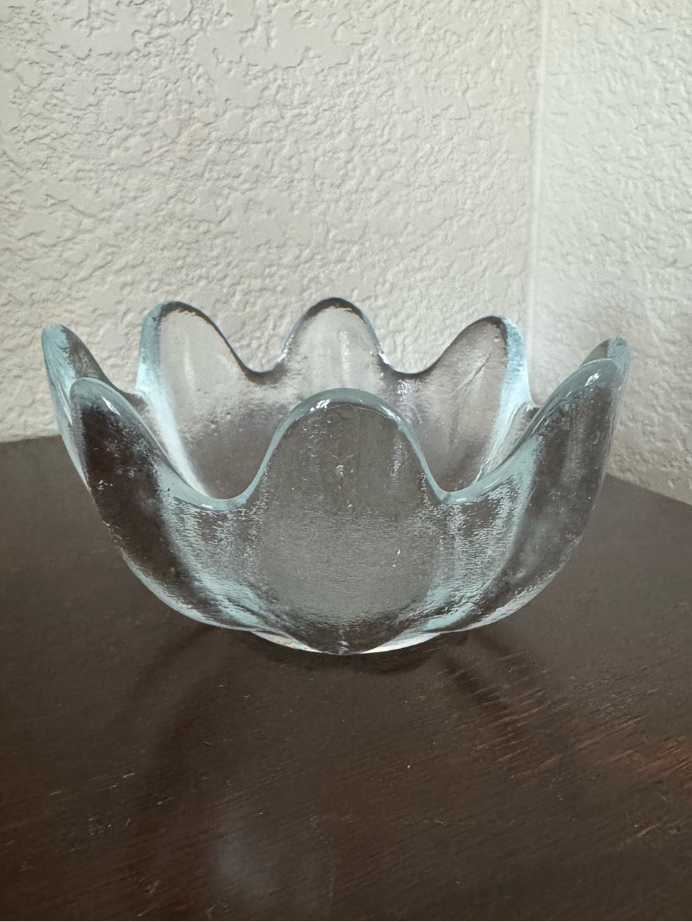 Vintage Blenko Art Glass Lotus Bowl Clear with glow 5.5”